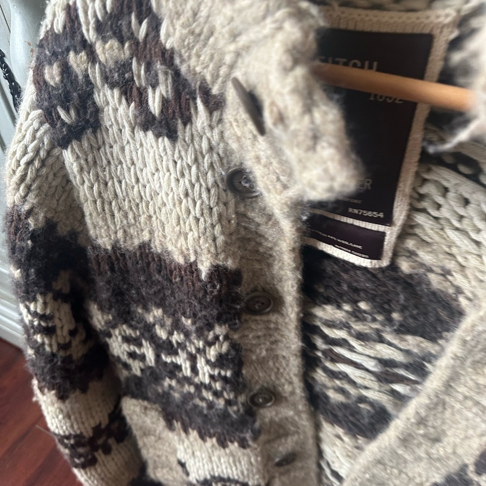 Vintage Abercrombie and fitch Ezra fitch hand knit lambswool button up sweater - Picture 2 of 10